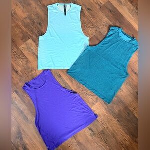 Lululemon men’s metal vent tech sleeveless shirts (lot of 3). Sz large